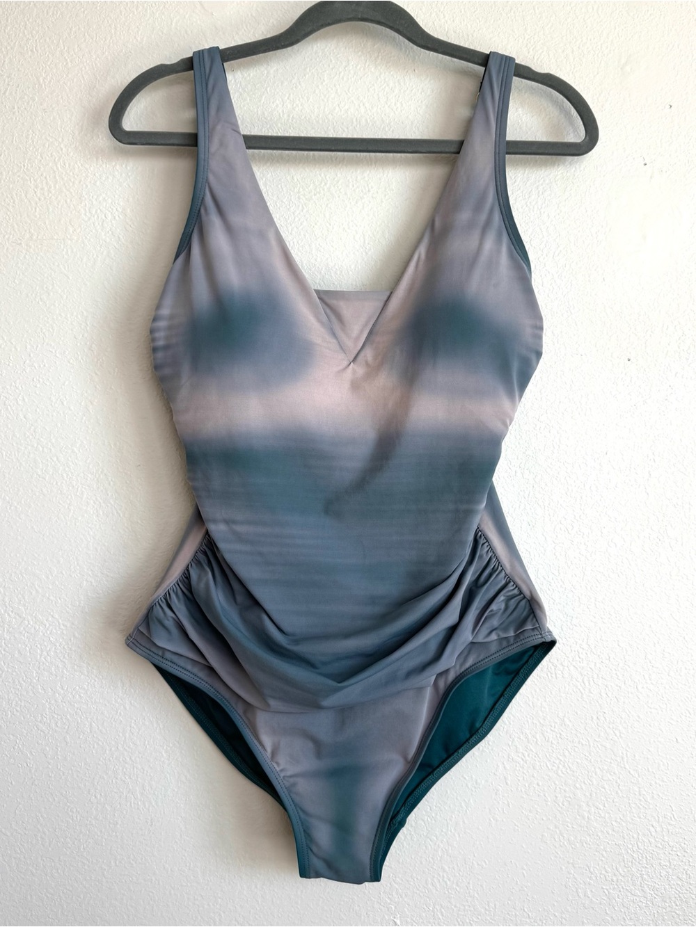 Lands End Womens M One Piece Swimsuit Slimming Built In Bra Teal Tie Dye Coastal